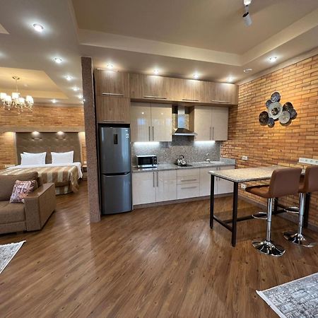 City Stay Апарт-Отель Алматы Exteriör bild