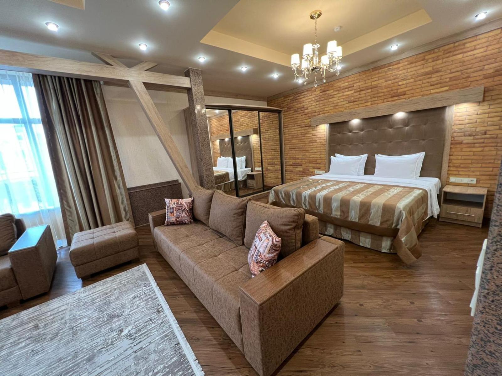 City Stay Апарт-Отель Алматы Exteriör bild